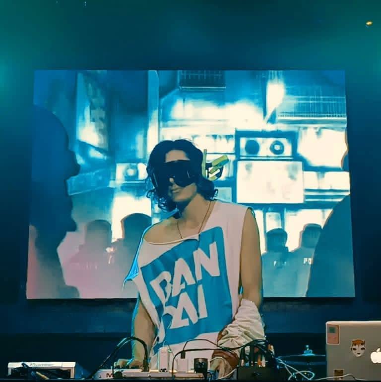 Emi Dilei: Cyber Pop, psicodelia y futurismo desde la Ciudad de México